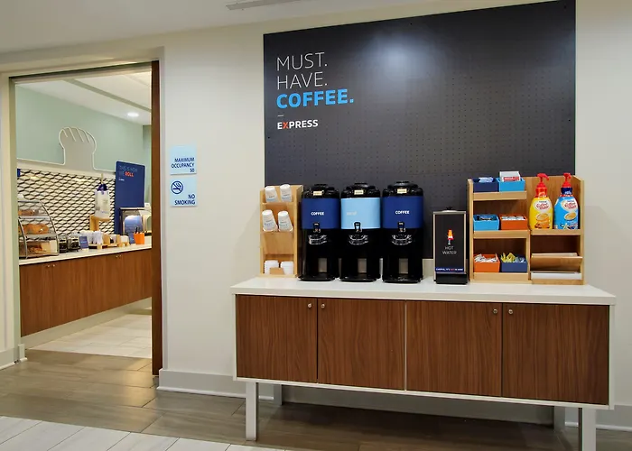 Holiday Inn Express Hotel & Suites Palm Bay By Ihg